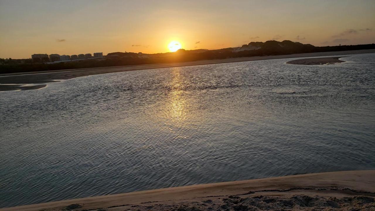 Paraiso Das Dunas - Apartamento A Beira Mar Com Jacuzzi - Proximo Ao Beach Park Акуираз Екстериор снимка