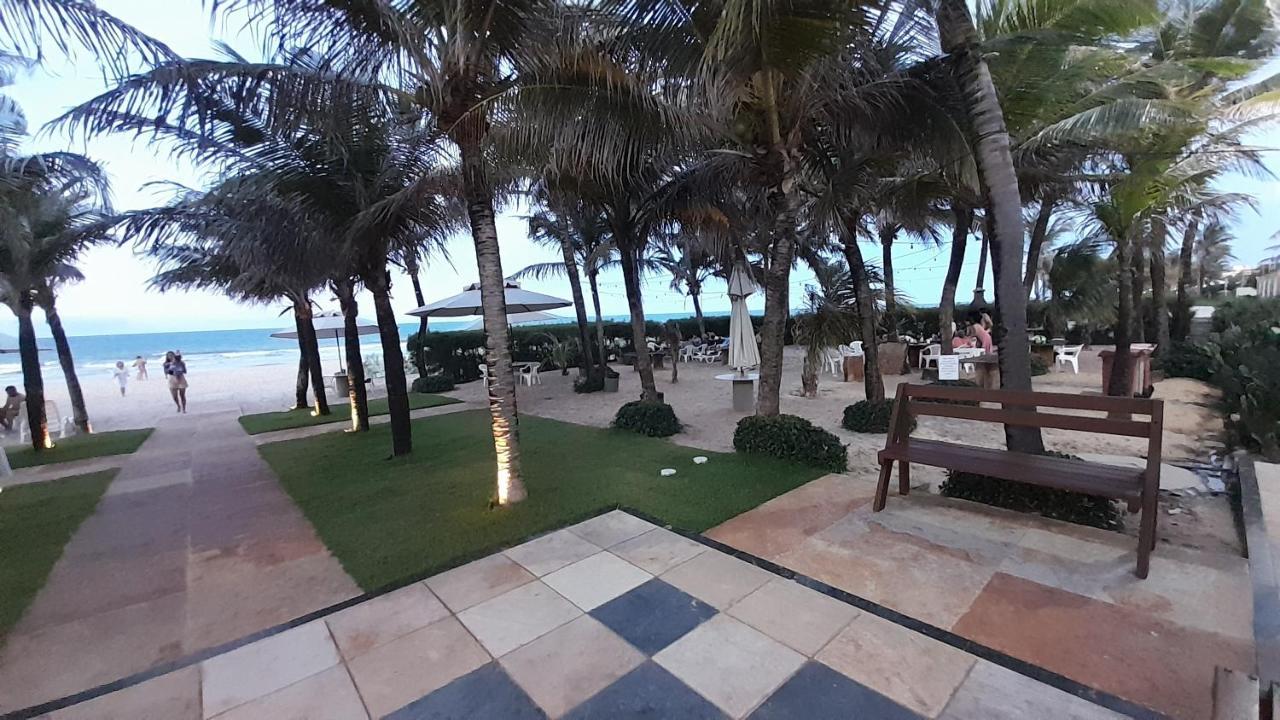 Paraiso Das Dunas - Apartamento A Beira Mar Com Jacuzzi - Proximo Ao Beach Park Акуираз Екстериор снимка